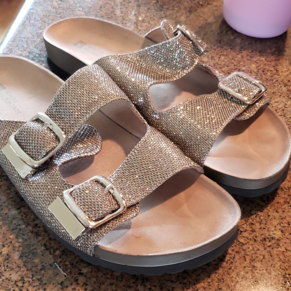 White mountain sandals